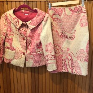 Lady’s pink skirt and jacket suit